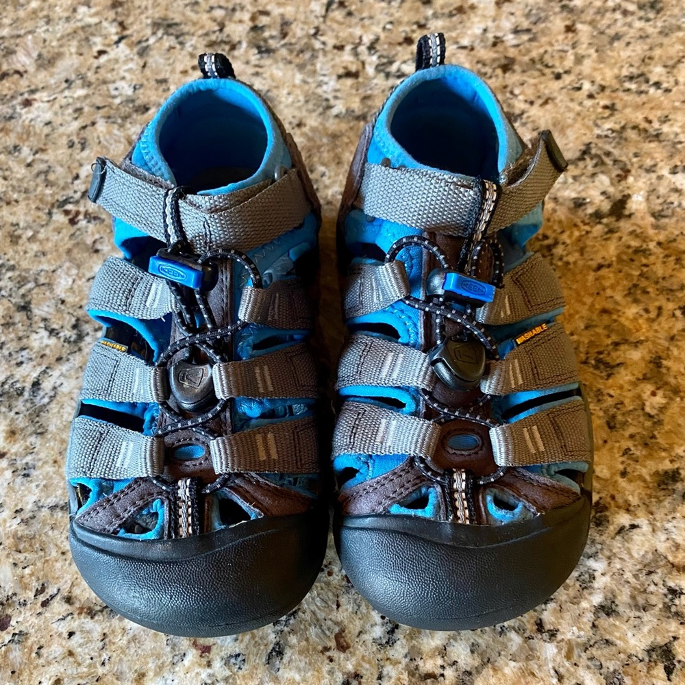 Boys KEEN Sandals Size 13 Little Kid